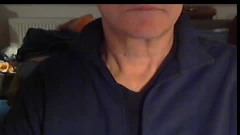 Snapshot of wuki123 chatting on 12-22-25, 04:48 Wuki online show from 12-22-25, 04:48