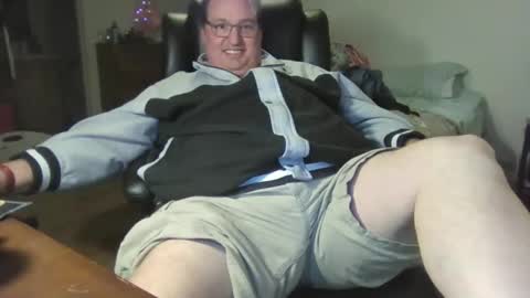 Wren online show from 12-17-25, 05:24