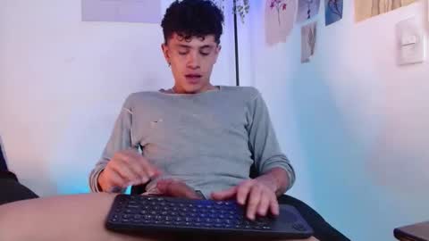 Snapshot of wyatt_444 chatting on 12-27-24, 10:48 wyatt online show from 12-27-24, 10:48