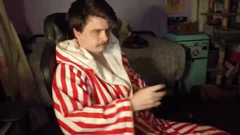 Wyatt online show from 11-16-25, 03:56