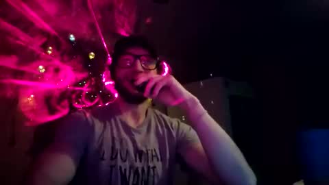 wyiatt online show from 03-28-26, 06:24