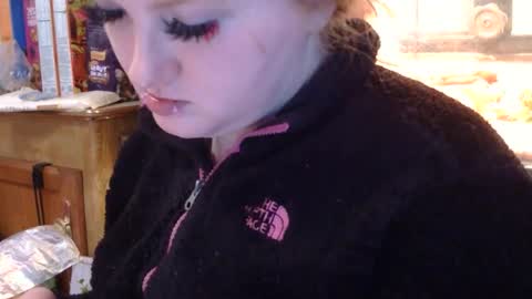 x2kayx2 online show from 01-15-26, 04:44