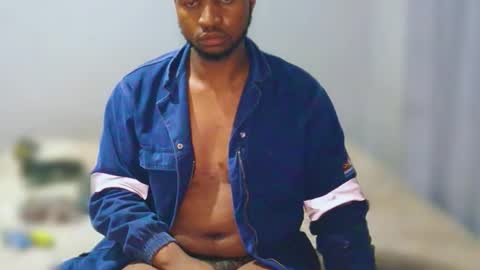 Snapshot of x_enigma01 chatting on 11-07-25, 01:38 X1Seven online show from 11-07-25, 01:38