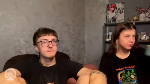Snapshot of x_files_t chatting on 07-19-26, 09:35 Philipp and Este online show from 07-19-26, 09:35