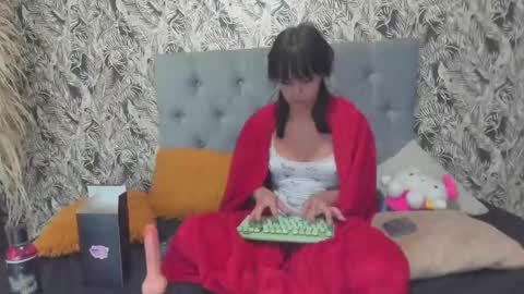  Veronica  online show from 01-29-25, 09:23