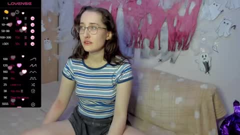 Snapshot of x_purr_agatha_x chatting on 12-11-24, 02:30 Agatha online show from 12-11-24, 02:30