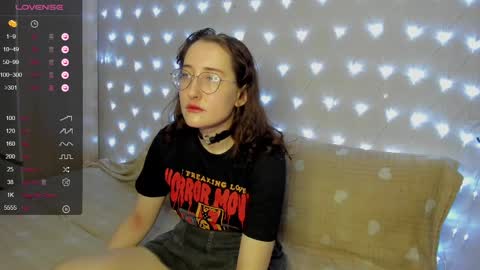 Snapshot of x_purr_agatha_x chatting on 01-08-25, 02:46 Agatha online show from 01-08-25, 02:46