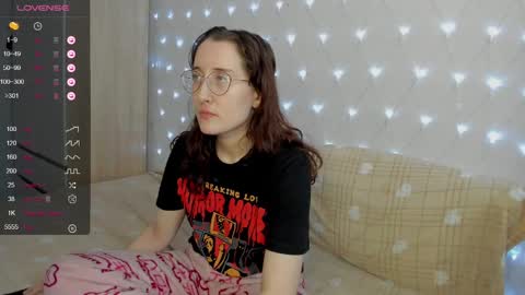 Snapshot of x_purr_agatha_x chatting on 02-23-25, 02:51 Agatha online show from 02-23-25, 02:51