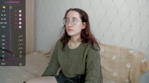 Snapshot of x_purr_agatha_x chatting on 03-05-25, 02:46 Agatha online show from 03-05-25, 02:46