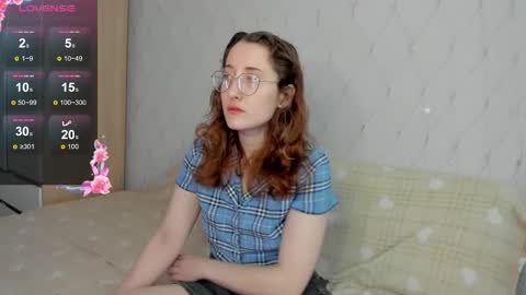 Snapshot of x_purr_agatha_x chatting on 09-12-25, 02:22 Agatha online show from 09-12-25, 02:22