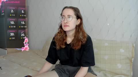 Snapshot of x_purr_agatha_x chatting on 09-15-25, 02:33 Agatha online show from 09-15-25, 02:33