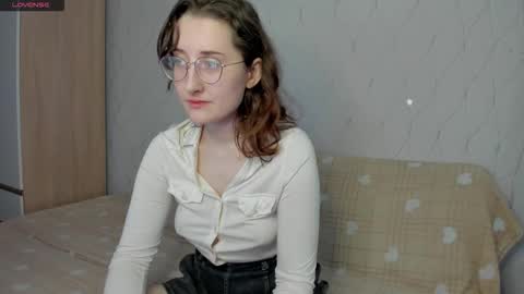 Snapshot of x_purr_agatha_x chatting on 10-22-25, 02:34 Agatha online show from 10-22-25, 02:34