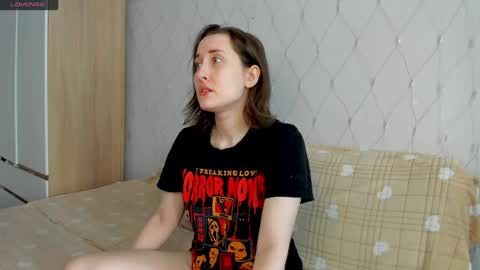Snapshot of x_purr_agatha_x chatting on 05-14-26, 01:12 Agatha online show from 05-14-26, 01:12