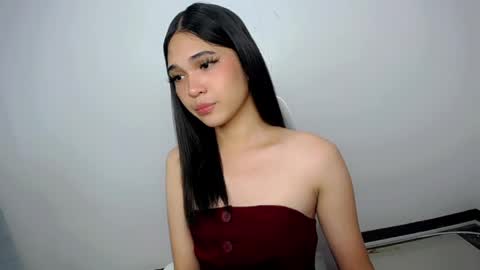 xairah_doux online show from 04-25-26, 05:54