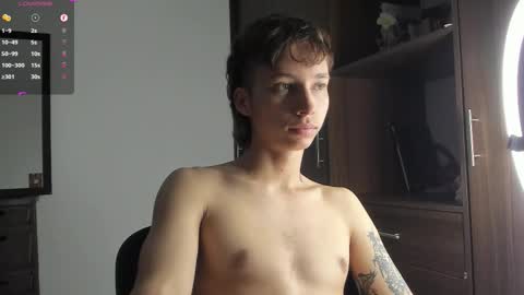 Snapshot of xamyu chatting on 11-17-25, 11:21 Xam online show from 11-17-25, 11:21