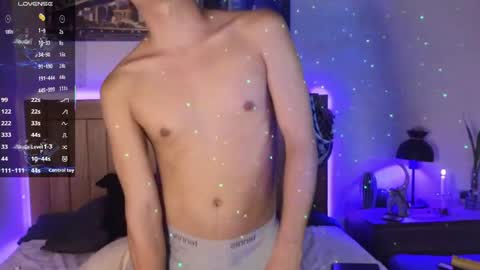 Snapshot of xander_card chatting on 03-20-26, 04:06 Xander Cardona online show from 03-20-26, 04:06