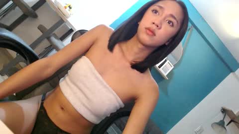 Snapshot of xandracake chatting on 10-19-25, 06:52 Xan online show from 10-19-25, 06:52