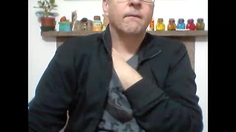 Snapshot of xaramanu chatting on 12-21-25, 09:27 xaramanu online show from 12-21-25, 09:27