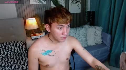 khris online show from 11-28-25, 01:58