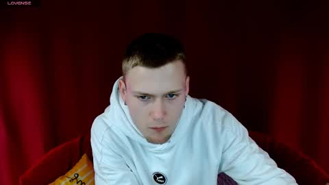 Snapshot of xavier_night81 chatting on 10-23-25, 07:18 xavier_night81 online show from 10-23-25, 07:18