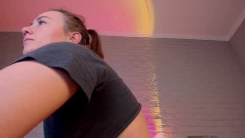 Snapshot of xbetty_coyx chatting on 02-12-25, 06:09 Betty online show from 02-12-25, 06:09