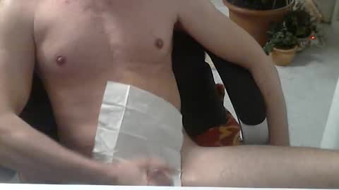 Snapshot of xchie chatting on 02-22-25, 06:08 kolaan online show from 02-22-25, 06:08