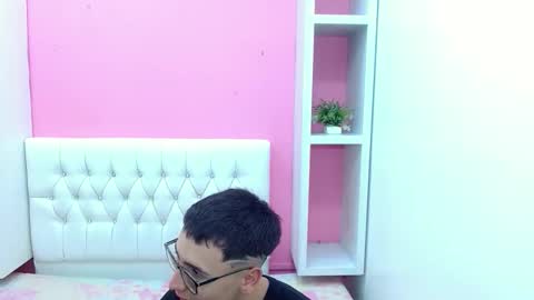 Snapshot of xcoupleplayxx chatting on 04-19-26, 03:17 xcoupleplayxx online show from 04-19-26, 03:17