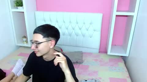 Snapshot of xcoupleplayxx chatting on 04-29-26, 03:21 xcoupleplayxx online show from 04-29-26, 03:21