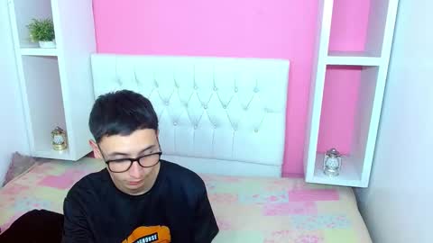 Snapshot of xcoupleplayxx chatting on 05-02-26, 03:00 xcoupleplayxx online show from 05-02-26, 03:00