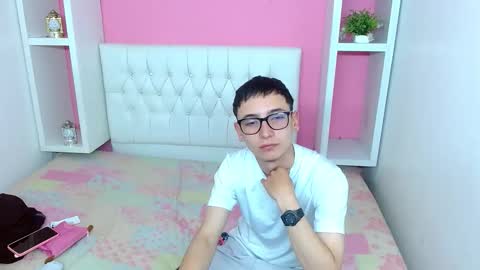 Snapshot of xcoupleplayxx chatting on 05-06-26, 03:24 xcoupleplayxx online show from 05-06-26, 03:24