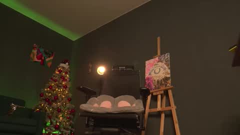 Snapshot of xcummingxsoonx chatting on 12-16-25, 12:43 MIRA online show from 12-16-25, 12:43