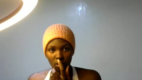Snapshot of xeenah chatting on 07-12-26, 06:10 xeenah online show from 07-12-26, 06:10