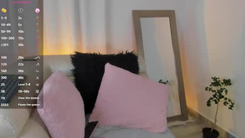 xena_bush online show from 04-22-26, 09:01