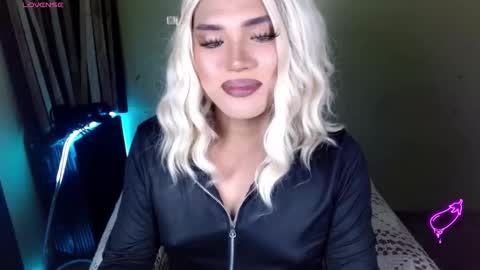 Snapshot of xfreyalibitina69x chatting on 12-21-25, 01:35 xfreyalibitina69x online show from 12-21-25, 01:35