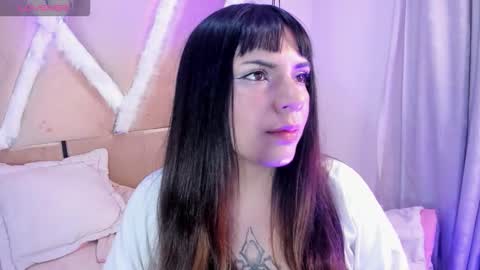 hinata  online show from 12-21-25, 09:55