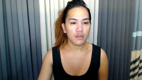 GWEN THOMPSON .......   online show from 02-14-25, 01:02