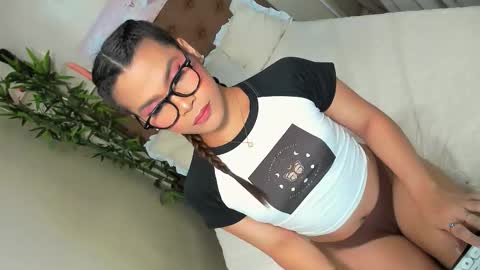 Xia Addison online show from 11-12-25, 02:34