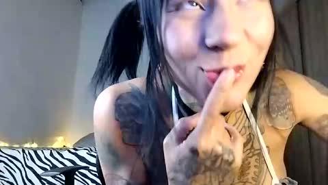Snapshot of xialexbordeous chatting on 02-26-25, 08:00   Samara online show from 02-26-25, 08:00