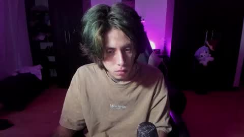 Snapshot of xice_boy chatting on 01-12-26, 11:15 xIce Boy online show from 01-12-26, 11:15