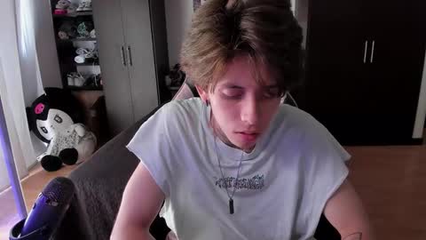 Snapshot of xice_boy chatting on 02-14-26, 01:41 xIce Boy online show from 02-14-26, 01:41