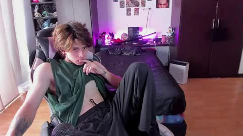 Snapshot of xice_boy chatting on 03-13-26, 02:45 xIce Boy online show from 03-13-26, 02:45