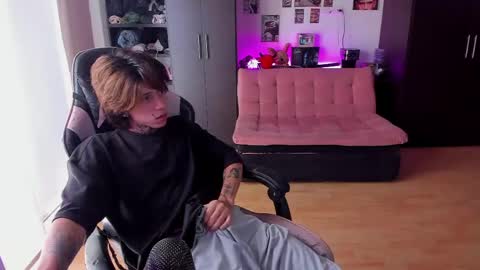 xIce Boy online show from 04-24-26, 05:48