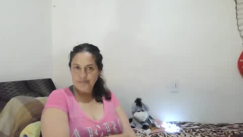 Ximena online show from 02-14-25, 04:26