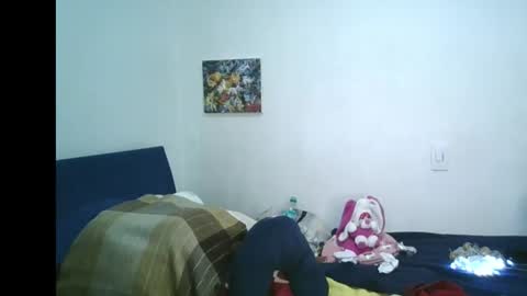 Snapshot of xime5144838 chatting on 07-17-26, 12:17 Ximena online show from 07-17-26, 12:17