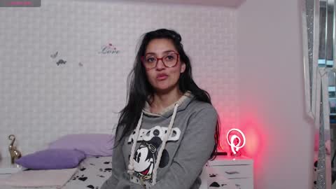 ximena suarez online show from 01-21-25, 09:24