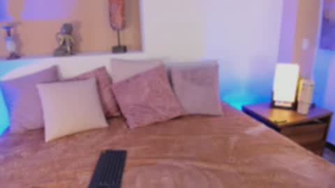  X I O M A R A  online show from 02-10-26, 07:51