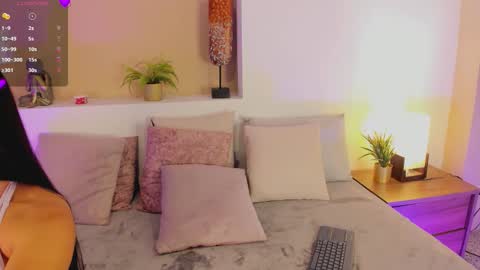  X I O M A R A  online show from 03-06-26, 07:43