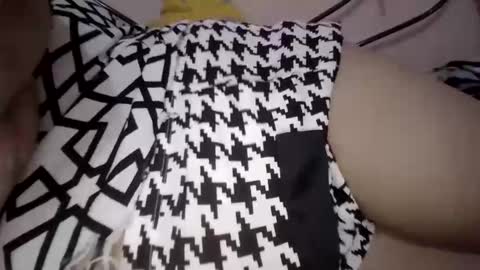 xjuicytits online show from 05-27-26, 02:08