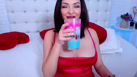 Snapshot of xkimoraxx chatting on 02-10-25, 12:30 Kim online show from 02-10-25, 12:30