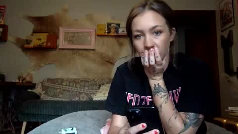 Snapshot of xlacyy chatting on 10-03-25, 11:46 xLacyy online show from 10-03-25, 11:46